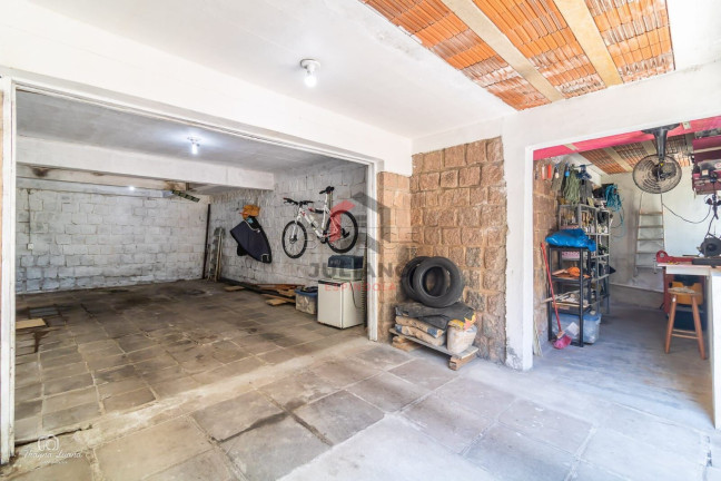 Imagem Casa com 3 Quartos à Venda, 147 m² em Chácara Das Pedras - Porto Alegre Imagem Casa com 3 Quartos à Venda, 147 m² em Chácara Das Pedras - Porto Alegre