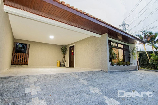 Casa com 3 Quartos à Venda, 310 m² em São Braz - Curitiba