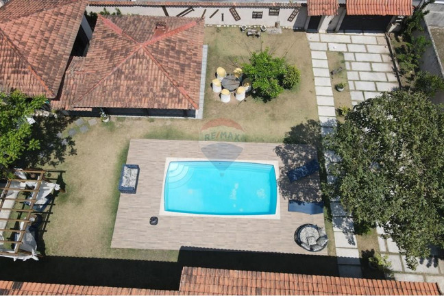 Imagem Casa com 7 Quartos à Venda, 374 m² em Itaúna - Saquarema Imagem Casa com 7 Quartos à Venda, 374 m² em Itaúna - Saquarema