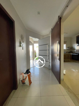 Imagem Casa com 4 Quartos à Venda, 420 m² em Jardim Cuiabá - Cuiabá Imagem Casa com 4 Quartos à Venda, 420 m² em Jardim Cuiabá - Cuiabá