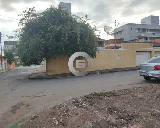 Imagem Terreno para Alugar, 180 m² em Todos Os Santos - Montes Claros Imagem Terreno para Alugar, 180 m² em Todos Os Santos - Montes Claros