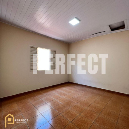 Imagem Casa com 5 Quartos à Venda, 180 m² em Centro De Taubaté - Taubaté Imagem Casa com 5 Quartos à Venda, 180 m² em Centro De Taubaté - Taubaté
