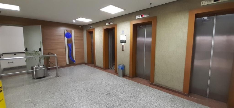 Sala Comercial à Venda, 37 m² em Centro - Campinas