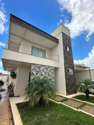 Imagem Sobrado com 4 Quartos à Venda, 280 m² em Goiânia Imagem Sobrado com 4 Quartos à Venda, 280 m² em Goiânia