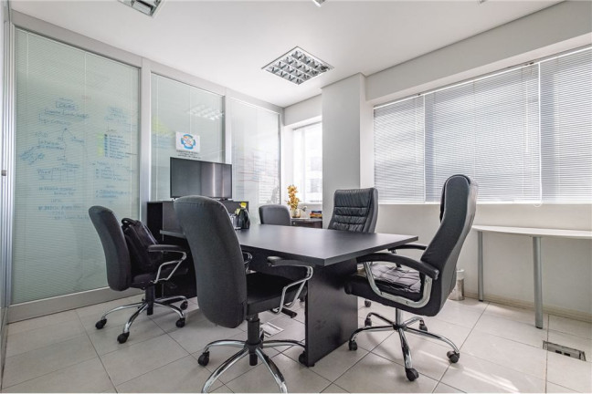 Sala Comercial à Venda,  em Itacorubi - Florianópolis
