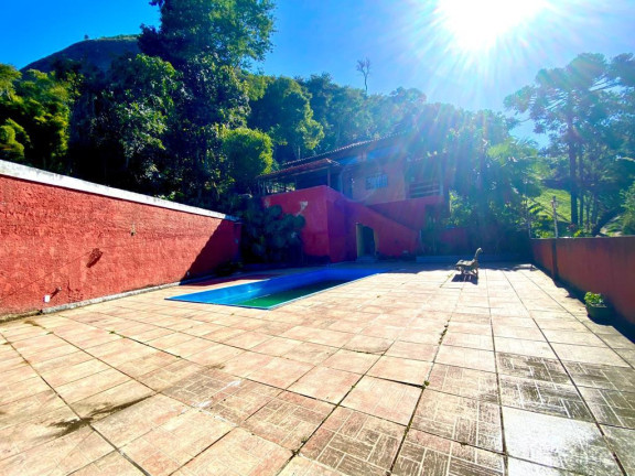 Imagem Casa com 4 Quartos à Venda, 200 m² em Iucas - Teresópolis Imagem Casa com 4 Quartos à Venda, 200 m² em Iucas - Teresópolis