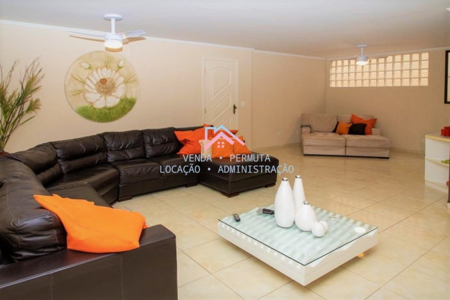 Imagem Casa com 4 Quartos à Venda, 400 m² em Vila Viotto - Jundiaí Imagem Casa com 4 Quartos à Venda, 400 m² em Vila Viotto - Jundiaí