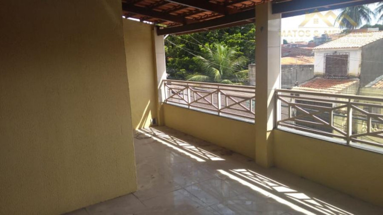 Imagem Casa com 3 Quartos à Venda, 220 m² em Jóquei Clube - Fortaleza Imagem Casa com 3 Quartos à Venda, 220 m² em Jóquei Clube - Fortaleza