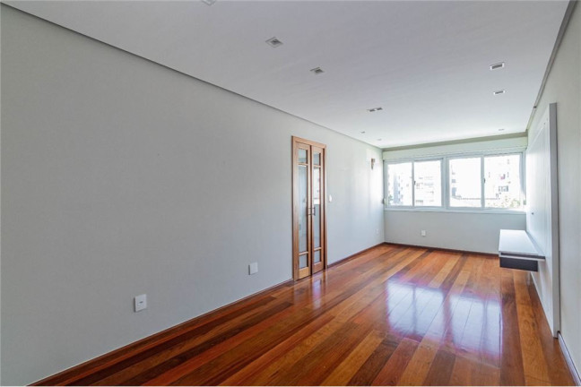 Imagem Apartamento com 2 Quartos à Venda, 87 m² em Centro Histórico - Porto Alegre Imagem Apartamento com 2 Quartos à Venda, 87 m² em Centro Histórico - Porto Alegre