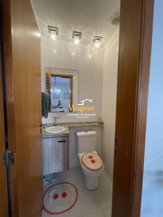Imagem Kitnet com 3 Quartos à Venda, 124 m² em Guilhermina - Praia Grande Imagem Kitnet com 3 Quartos à Venda, 124 m² em Guilhermina - Praia Grande