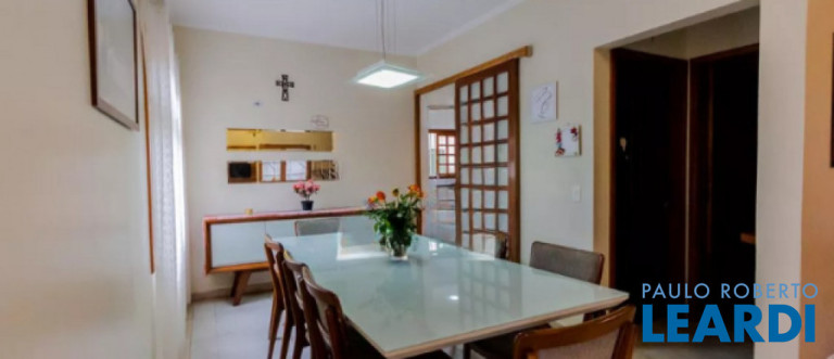 Imagem Sobrado com 3 Quartos à Venda, 270 m² em Vila Guiomar - Santo André Imagem Sobrado com 3 Quartos à Venda, 270 m² em Vila Guiomar - Santo André