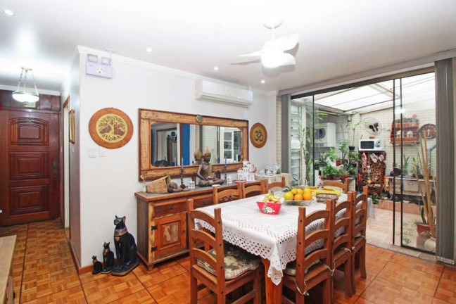 Imagem Apartamento com 3 Quartos à Venda, 121 m² em Petrópolis - Porto Alegre Imagem Apartamento com 3 Quartos à Venda, 121 m² em Petrópolis - Porto Alegre