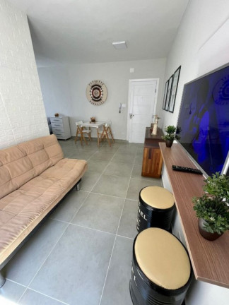 Imagem Kitnet com 1 Quarto à Venda, 35 m² em Maracanã - Praia Grande Imagem Kitnet com 1 Quarto à Venda, 35 m² em Maracanã - Praia Grande