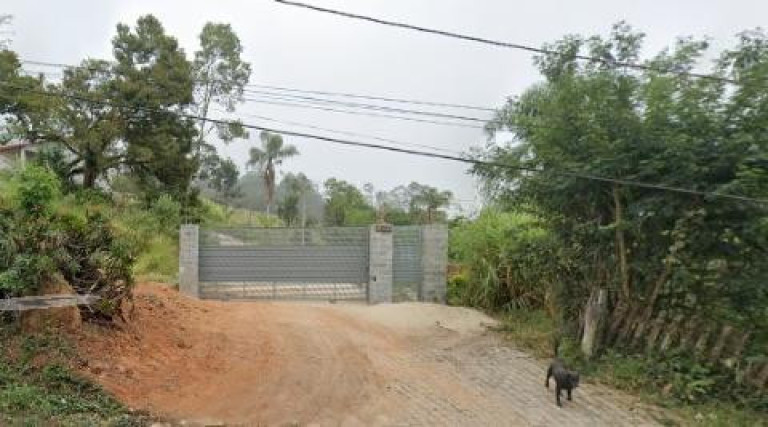 Terreno à Venda, 300 m² em Canjicas - Arujá