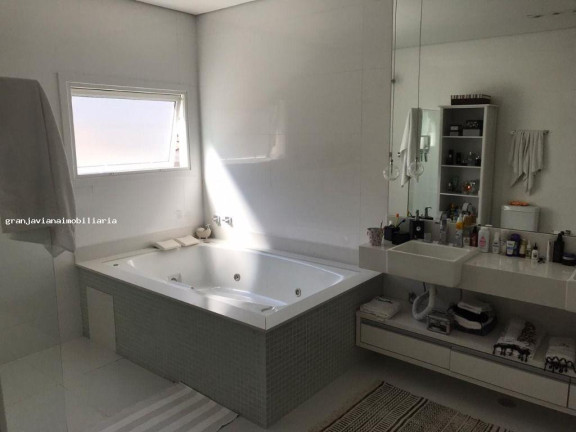 Imagem Casa à Venda, em São Paulo 2 - Cotia Imagem Casa à Venda, em São Paulo 2 - Cotia
