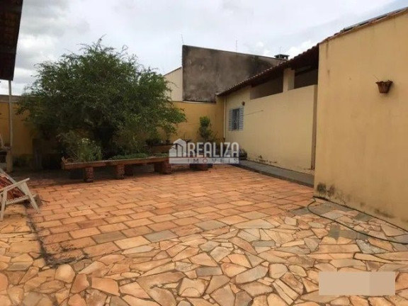 Imagem Casa com 4 Quartos à Venda, 900 m² em Jardim São Bento - Uberaba Imagem Casa com 4 Quartos à Venda, 900 m² em Jardim São Bento - Uberaba