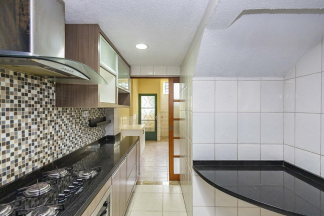 Imagem Sobrado com 3 Quartos para Alugar, 150 m² em Orleans - Curitiba