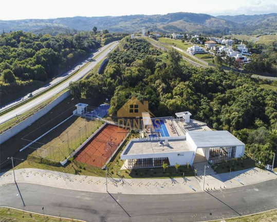 Imagem Imóvel com 3 Quartos à Venda, 150 m² em Brasil - Itu Imagem Imóvel com 3 Quartos à Venda, 150 m² em Brasil - Itu
