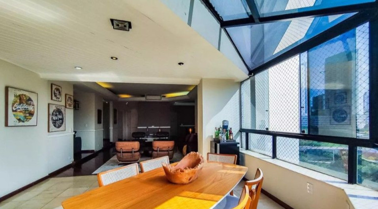 Imagem Imóvel com 3 Quartos à Venda, 232 m² em Vila Suzana - São Paulo