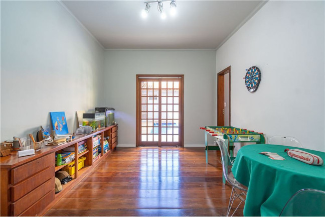 Imagem Casa com 4 Quartos à Venda, 300 m² em Jardim Lindóia - Porto Alegre Imagem Casa com 4 Quartos à Venda, 300 m² em Jardim Lindóia - Porto Alegre