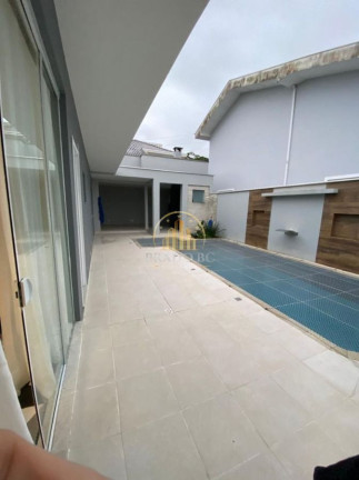 Imagem Casa com 3 Quartos à Venda, 1 m² em Glória - Joinville Imagem Casa com 3 Quartos à Venda, 1 m² em Glória - Joinville