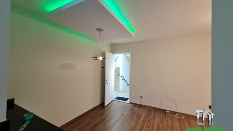 Imagem Imóvel com 2 Quartos para Alugar, 4 m² em Ilhas Do Caribe - Bragança Paulista Imagem Imóvel com 2 Quartos para Alugar, 4 m² em Ilhas Do Caribe - Bragança Paulista