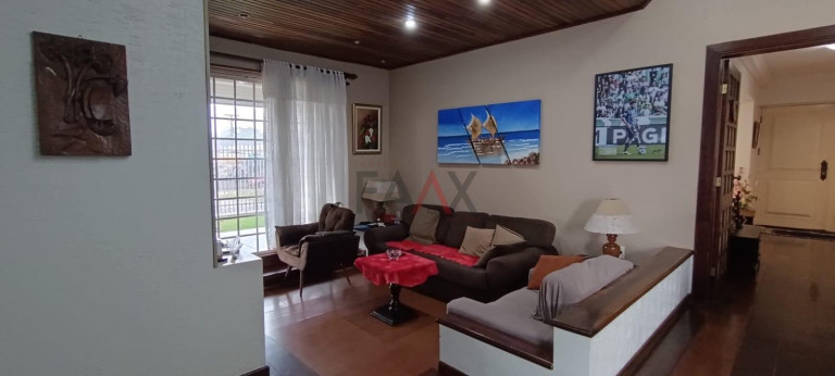 Imagem Casa com 5 Quartos à Venda, 470 m² em Bonsucesso - Guarapuava Imagem Casa com 5 Quartos à Venda, 470 m² em Bonsucesso - Guarapuava