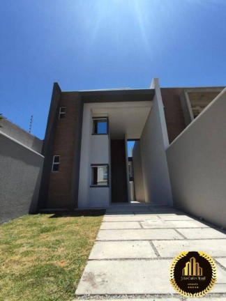 Casa com 4 Quartos à Venda,  em Sapiranga-coité - Fortaleza