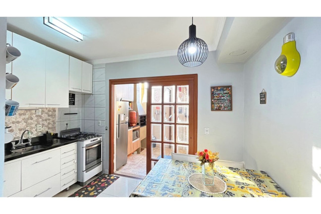 Imagem Casa com 3 Quartos à Venda,  em Vila Conceição - Porto Alegre