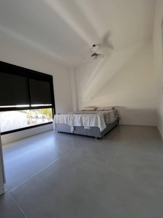 Imagem Casa com 3 Quartos à Venda, em Ribeirão Da Ilha - Florianópolis Imagem Casa com 3 Quartos à Venda, em Ribeirão Da Ilha - Florianópolis