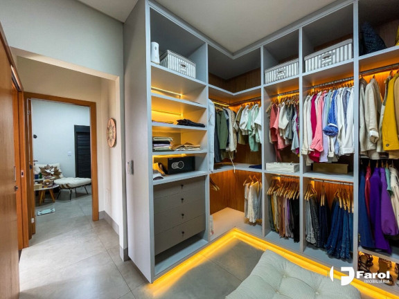 Imagem Casa de Condomínio com 4 Quartos à Venda, 265 m² em Residencial Goiânia Golfe Clube - Goiânia Imagem Casa de Condomínio com 4 Quartos à Venda, 265 m² em Residencial Goiânia Golfe Clube - Goiânia