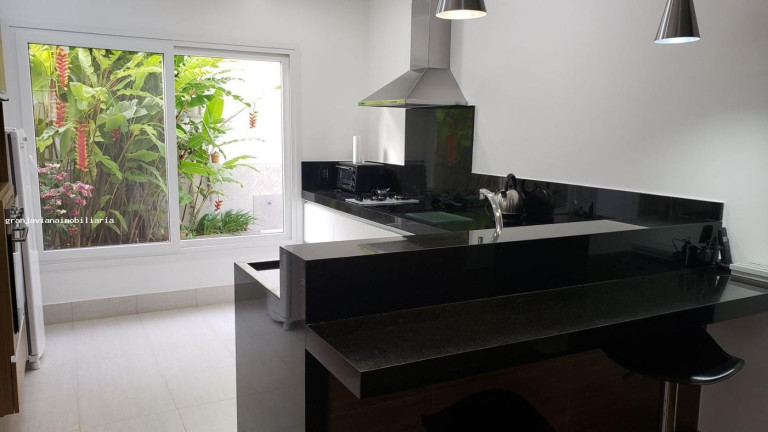 Casa à Venda,  em São Paulo 2 - Cotia