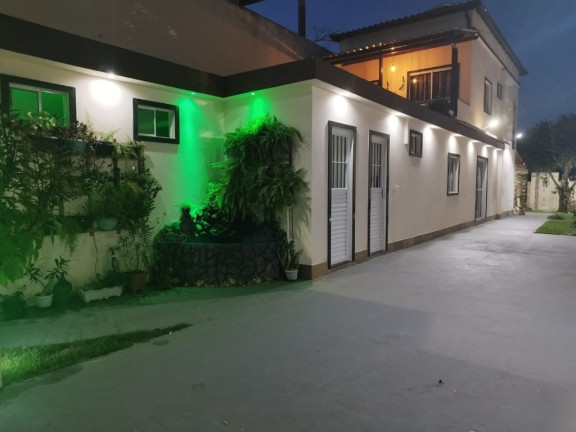 Imagem Casa com 3 Quartos à Venda, 300 m² em Perocão - Guarapari Imagem Casa com 3 Quartos à Venda, 300 m² em Perocão - Guarapari