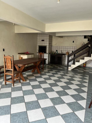 Imagem Sobrado com 4 Quartos à Venda, 216 m² em Guanabara - Joinville Imagem Sobrado com 4 Quartos à Venda, 216 m² em Guanabara - Joinville