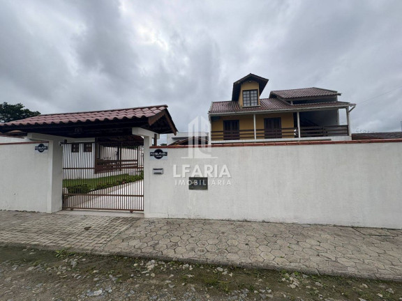 Imagem Sobrado com 7 Quartos à Venda, 461 m² em Cambiju - Itapoá Imagem Sobrado com 7 Quartos à Venda, 461 m² em Cambiju - Itapoá
