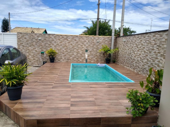 Casa com 2 Quartos à Venda,  em Nova Colifornia - Cabo Frio
