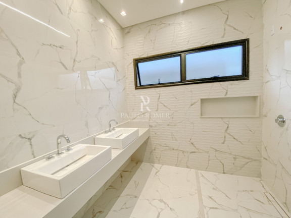 Imagem Casa com 4 Quartos à Venda, 240 m² em Residencial Goiânia Golfe Clube - Goiânia Imagem Casa com 4 Quartos à Venda, 240 m² em Residencial Goiânia Golfe Clube - Goiânia