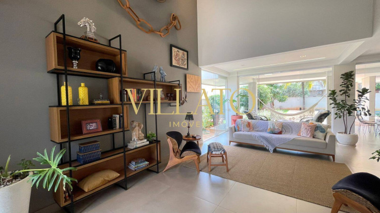 Imagem Sobrado com 3 Quartos à Venda, 353 m² em Jardins Atenas - Goiânia Imagem Sobrado com 3 Quartos à Venda, 353 m² em Jardins Atenas - Goiânia