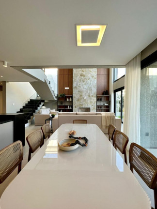 Imagem Casa com 4 Quartos à Venda, 225 m² em Marina - Xangri-la Imagem Casa com 4 Quartos à Venda, 225 m² em Marina - Xangri-la
