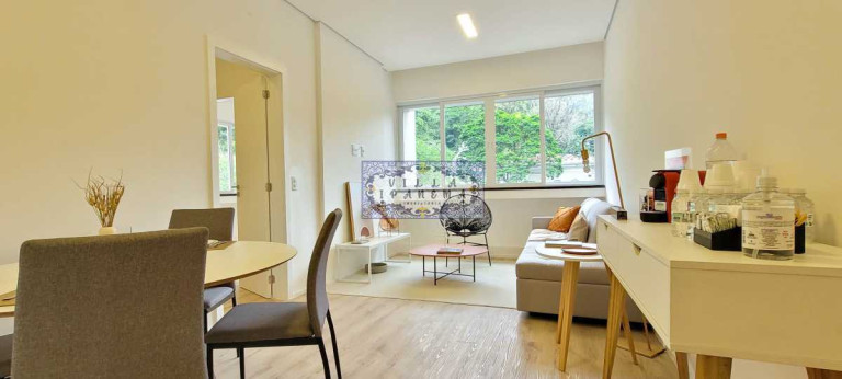 Imagem Apartamento com 3 Quartos à Venda, 100 m² em Laranjeiras - Rio De Janeiro Imagem Apartamento com 3 Quartos à Venda, 100 m² em Laranjeiras - Rio De Janeiro