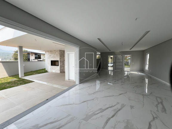 Imagem Casa com 4 Quartos à Venda, 452 m² em Ingleses Do Rio Vermelho - Florianópolis Imagem Casa com 4 Quartos à Venda, 452 m² em Ingleses Do Rio Vermelho - Florianópolis