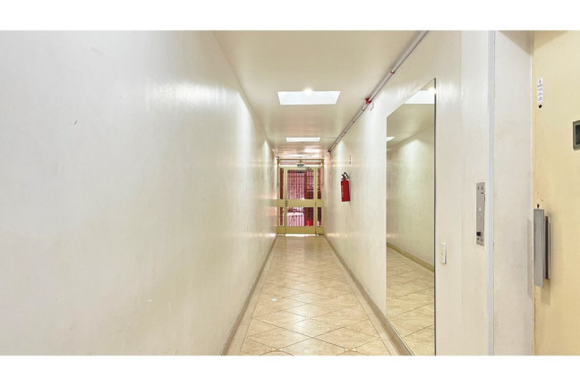 Imagem Apartamento com 1 Quarto à Venda, 35 m² em Centro Histórico - Porto Alegre Imagem Apartamento com 1 Quarto à Venda, 35 m² em Centro Histórico - Porto Alegre