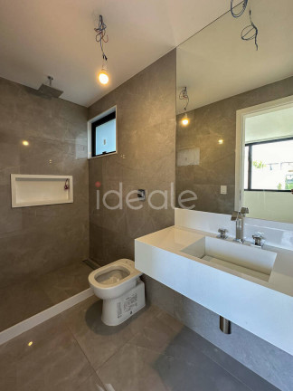 Imagem Casa de Condomínio com 5 Quartos à Venda,  em Barra Da Tijuca - Rio De Janeiro
