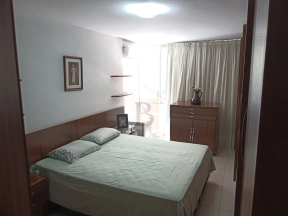 Imagem Imóvel com 4 Quartos à Venda, 243 m² em Icaraí - Niterói