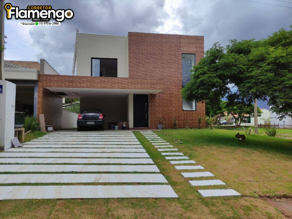 Imagem Casa com 3 Quartos à Venda, 181 m² em Centro - Paranapanema