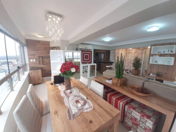 Imagem Apartamento com 3 Quartos à Venda, 109 m² em Centro