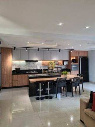 Imagem Sobrado com 3 Quartos à Venda, 254 m² em Setor Marechal Rondon - Goiânia Imagem Sobrado com 3 Quartos à Venda, 254 m² em Setor Marechal Rondon - Goiânia