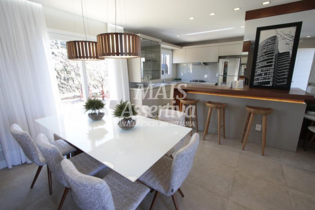Imagem Casa com 2 Quartos à Venda, 106 m² em Centro - Canela Imagem Casa com 2 Quartos à Venda, 106 m² em Centro - Canela