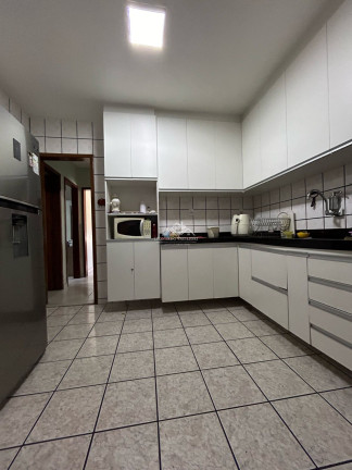 Imagem Casa com 3 Quartos à Venda, 300 m² em Jardim Camburi - Vitória Imagem Casa com 3 Quartos à Venda, 300 m² em Jardim Camburi - Vitória
