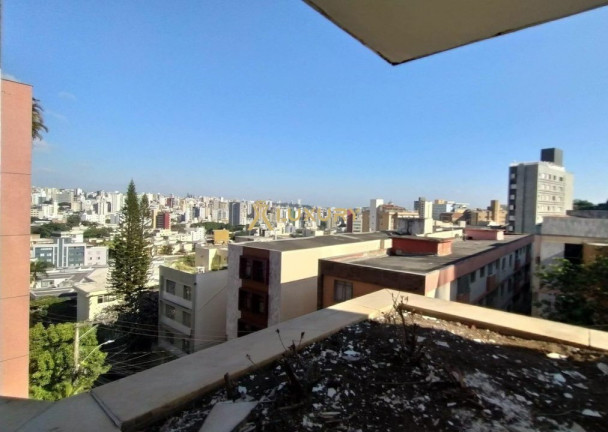 Imagem Imóvel com 4 Quartos à Venda, 135 m² em Cruzeiro - Belo Horizonte Imagem Imóvel com 4 Quartos à Venda, 135 m² em Cruzeiro - Belo Horizonte